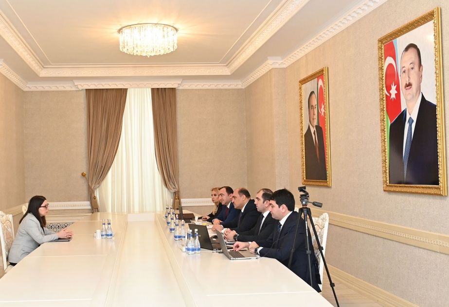 Nazir müavini İdris İsayev Abşeronda vətəndaşların müraciətlərini dinləyib