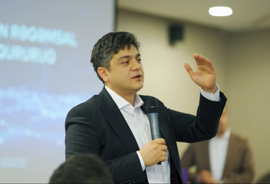 Dövlət qurumlarını təmsil edən 65 nümayəndə rəqəmsal hökumət quruculuğu ilə bağlı toplaşıb
