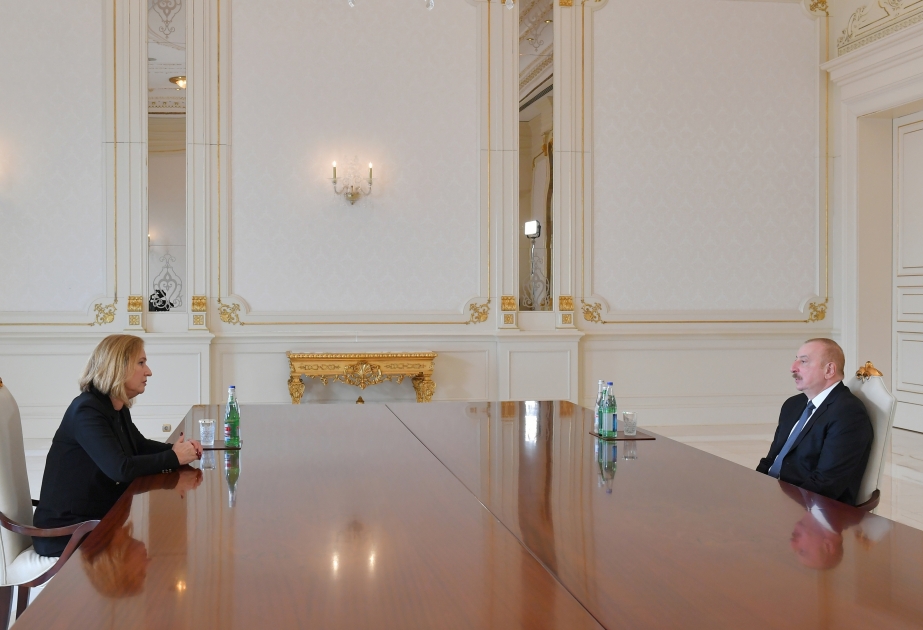 Президент Азербайджана Ильхам Алиев принял бывшего министра иностранных дел Израиля ВИДЕО