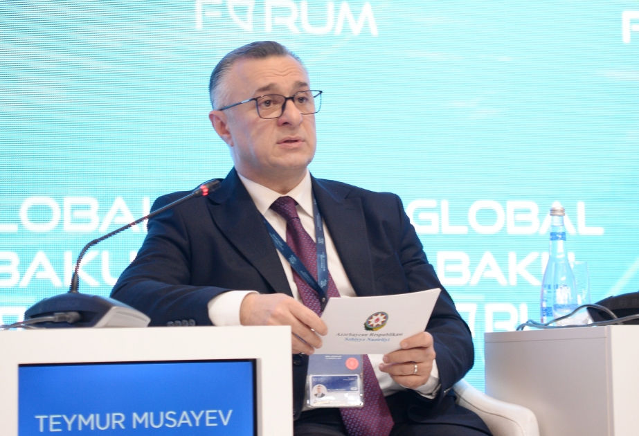 Səhiyyə naziri: İnformasiya texnologiyalarının sürətli inkişafı “Hər kəs üçün sağlamlıq” konsepsiyasının reallığa çevrilməsinə səbəb olub