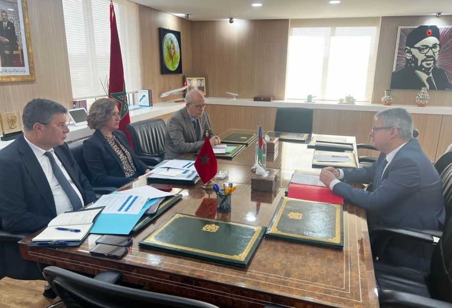 بحث سبل تطوير التعاون السياحي بين أذربيجان والمغرب