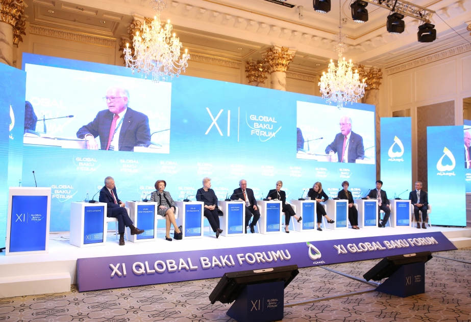 XI Qlobal Bakı Forumunda ikinci günün sonuncu panel iclası “Regional hərbi və iqtisadi ittifaqların rolu” mövzusunda olub YENİLƏNİB
