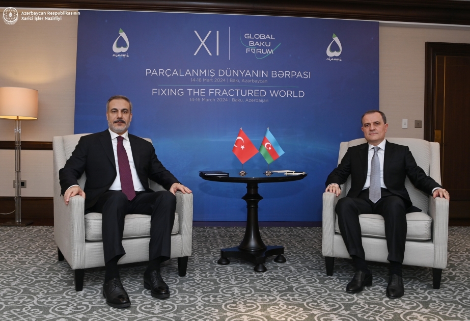 Министры иностранных дел Азербайджана и Турции обменялись мнениями о региональной ситуации