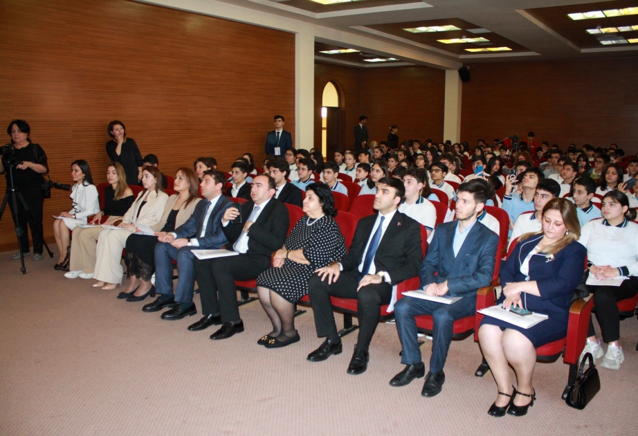 “Məktəbli könüllü” proqramının açılış mərasimi keçirilib