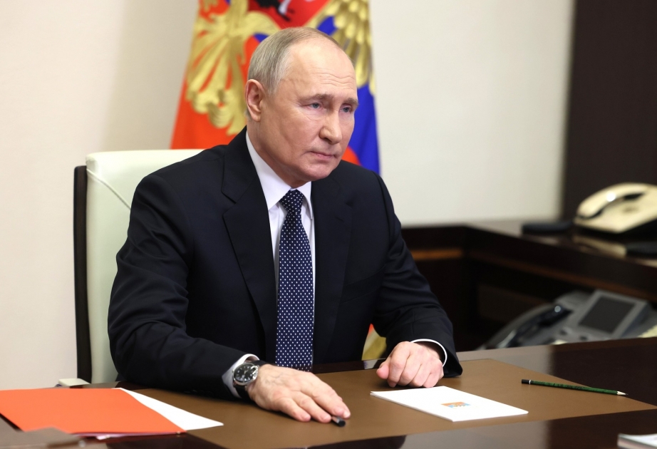 Vladimir Putin prezident seçkilərində səs verib VİDEO