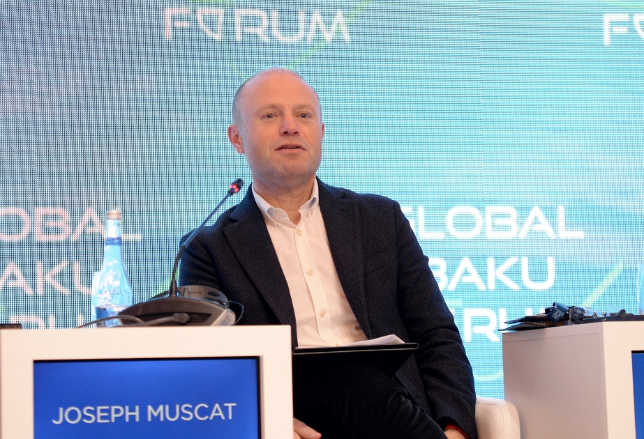 Бывший премьер- министр Мальты выступил на Бакинском форуме: Объединиться можно только путем интеграции и достижения согласия