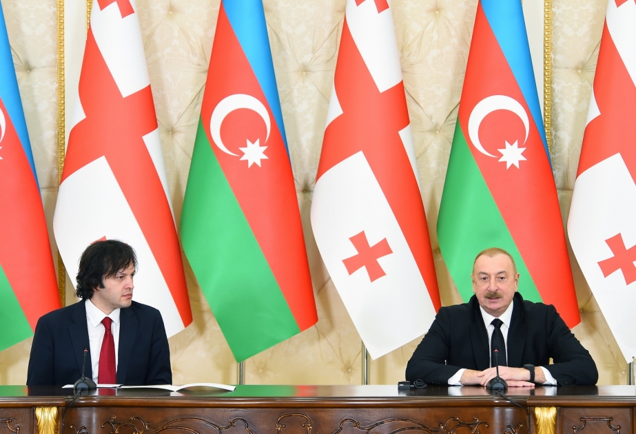 Präsident Ilham Aliyev und Ministerpräsident Irakli Kobakhidze geben Presseerklärungen ab VIDEO