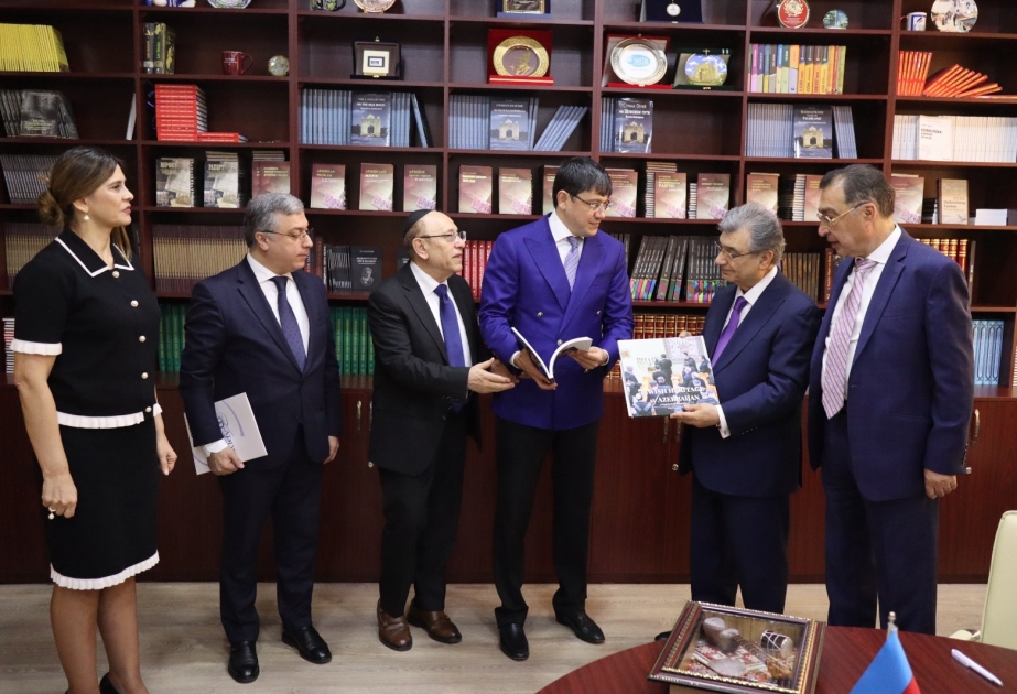 ABŞ və Kanadanın Buxara Yəhudiləri Konqresinin nümayəndə heyəti Diasporla İş üzrə Dövlət Komitəsində olub