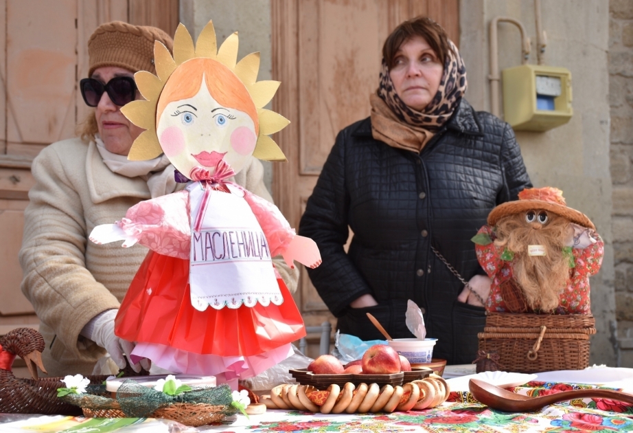 İçərişəhərdə Maslenitsa bayram şənliyi keçirilib