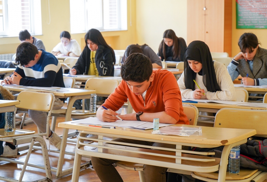 DİM 21 şəhər və rayonda IX siniflər üzrə buraxılış imtahanı keçirib