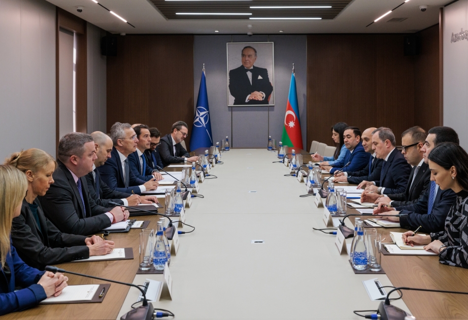 Azərbaycanın xarici işlər naziri Ceyhun Bayramov NATO-nun Baş katibi Yens Stoltenberqlə görüşüb