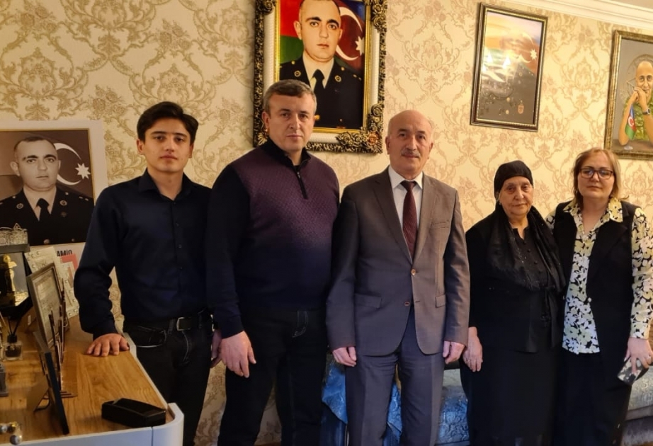 BDU-nun şəhid məzunu Namiq Cavadovun ailəsi ziyarət olunub