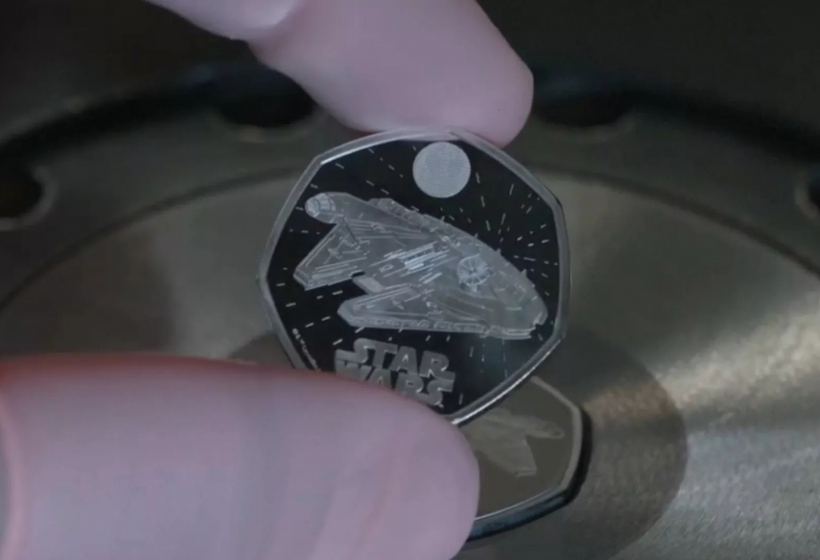 New 50p coin featuring iconic Star Wars ¬spaceship the Millennium Falcon now on sale