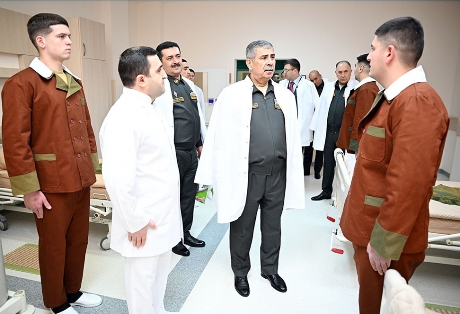 Azerbaijani Defense Ministry's leadership visits military hospital VIDEO