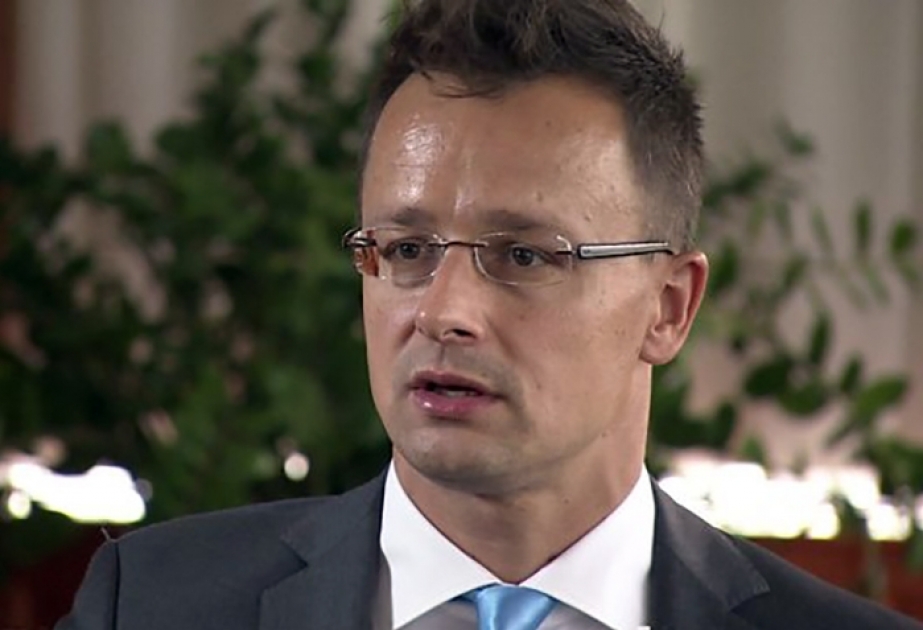 Будапешт раскритиковал идею Макрона отправить войска в Украину