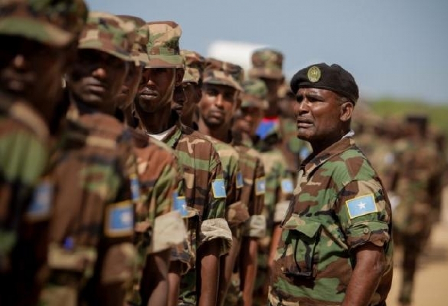 “Əş-Şəbab” silahlıları Somalidə hərbi bazaya hücum edib