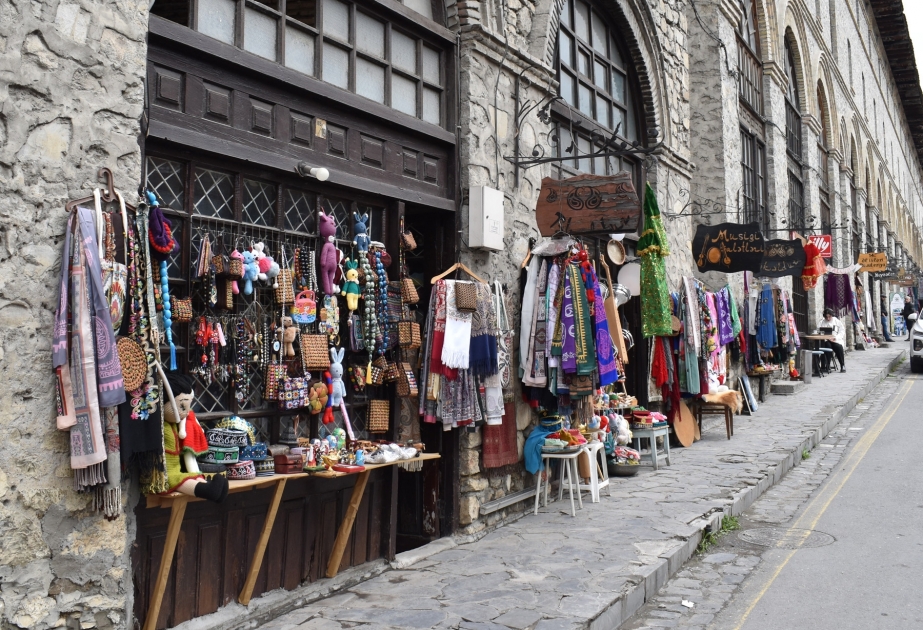 Bayram tətili günlərində Şəkiyə gələn turistlərin sayı xeyli artıb
