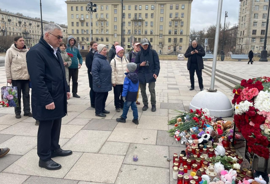 Генеральный консул Азербайджана в Санкт-Петербурге почтил память погибших в результате теракта