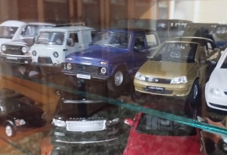 Salyan sakini 200-ə yaxın retro və müasir model oyuncaq avtomobil toplayıb