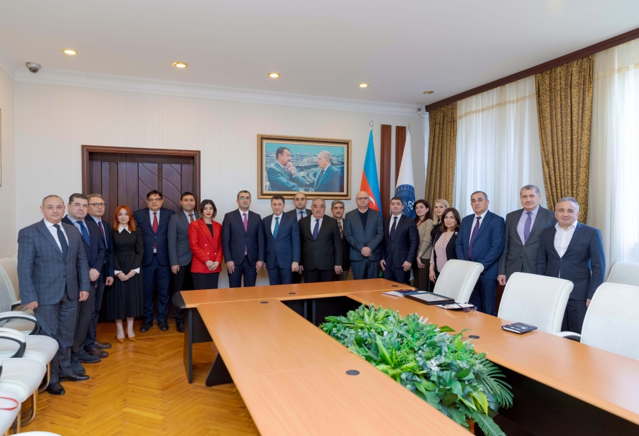 ATU rəhbərliyinə institusional akkreditasiya şəhadətnaməsi təqdim olunub