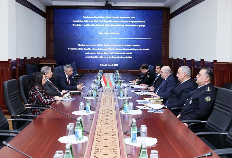 Le président du Comité national des douanes d'Azerbaïdjan rencontre l'ambassadeur d’Egypte à Bakou