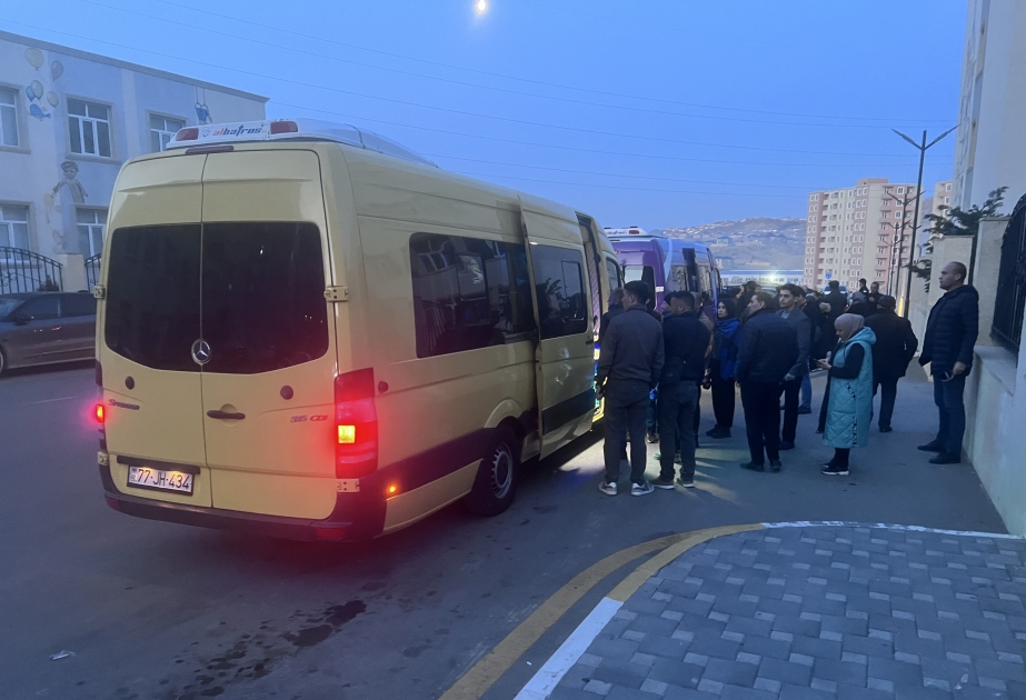 Otro grupo de desplazados internos se dirige a la ciudad de Fuzuli