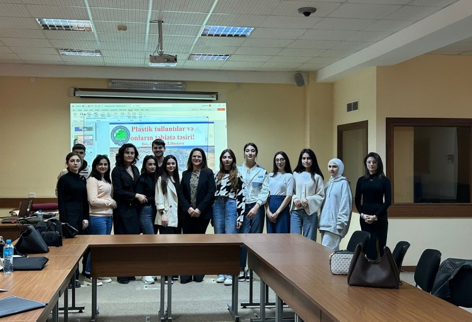 AzMİU-da maarifləndirici seminar - Plastik tullantıların təbiətə zərəri