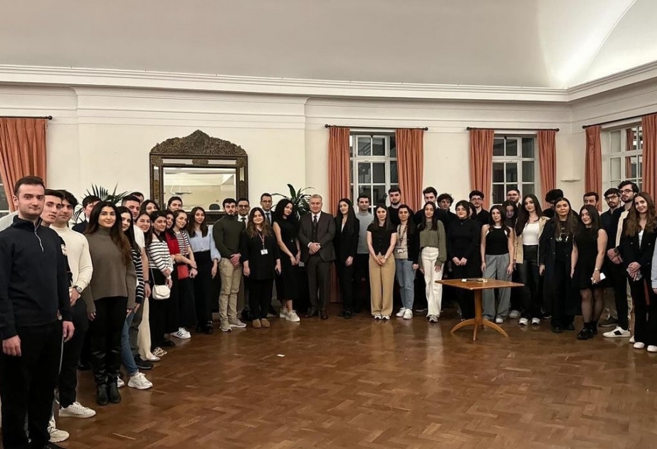 В Лондоне прошла нетворкинг-встреча азербайджанских студентов и выпускников