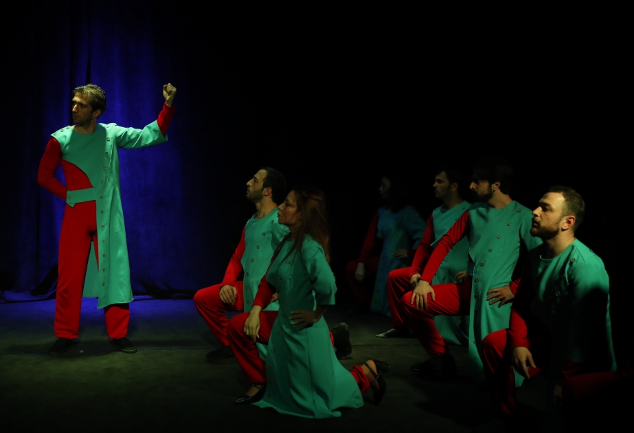 Pantomima Teatrında “Romeo və Cülyetta” tamaşası nümayiş edilib