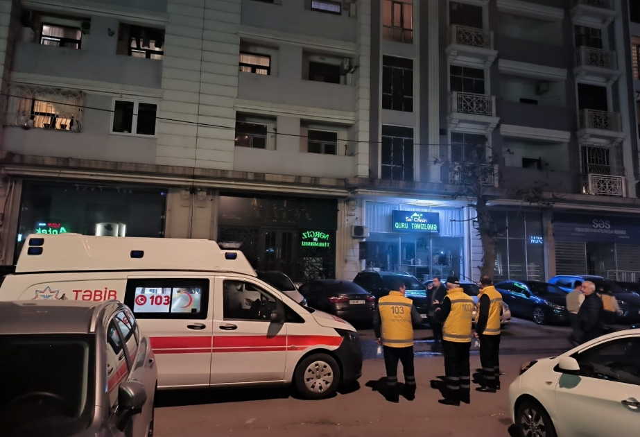 Bakıda yaşayış binasında baş verən yanğın zamanı 50 nəfər təxliyə olunub
