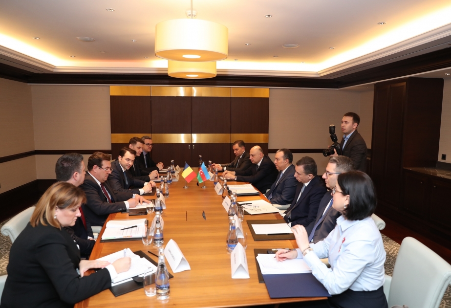 Bakou accueille la 8e réunion de la Commission mixte sur les relations économico-commerciales entre l’Azerbaïdjan et la Roumanie VIDEO