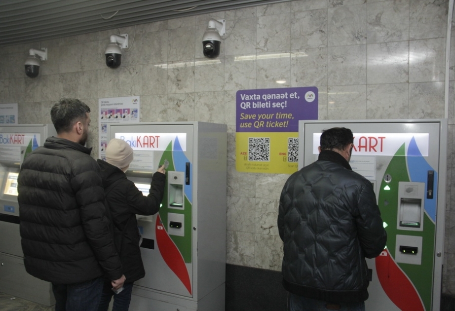Metronun “Koroğlu” stansiyasının keçidlərində yeni məlumat lövhələri yerləşdirilib