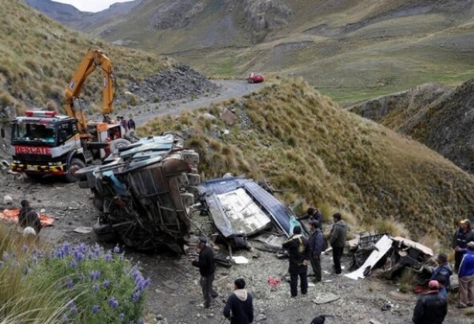 Boliviyada yol qəzası nəticəsində 4 nəfər ölüb, 36 nəfər yaralanıb