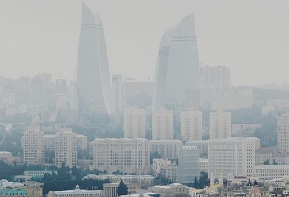 В Баку и на Абшеронском полуострове наблюдается высокая концентрация пыли в воздухе