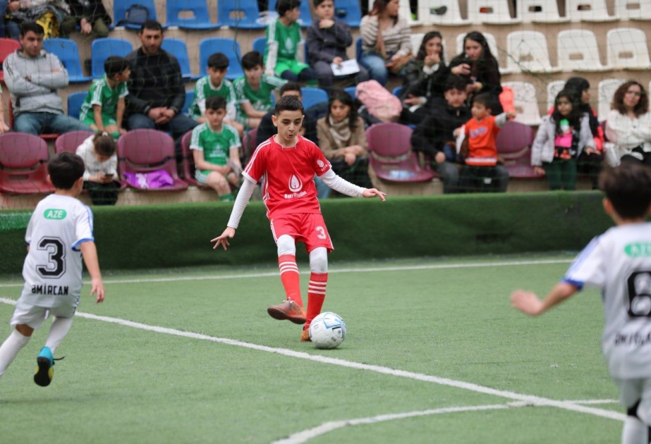 Bakı kənd və qəsəbələri arasında ikinci minifutbol turnirində ilk turun oyunları baş tutub
