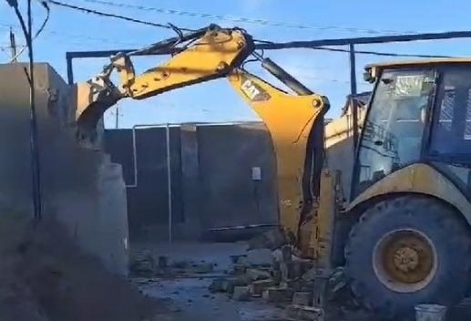 Fövqəladə Hallar Nazirliyi tərəfindən daha bir qanunsuz tikili sökülüb