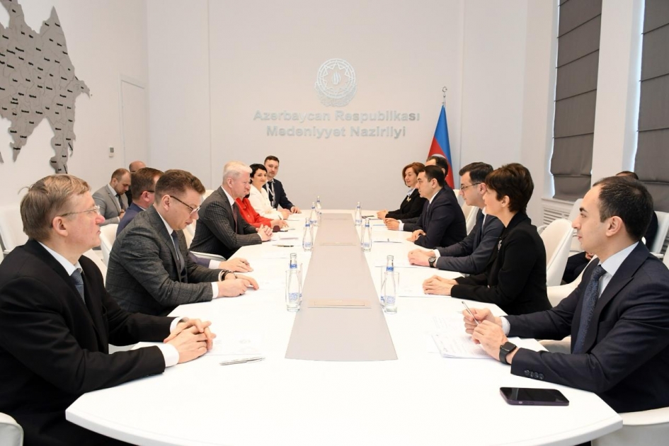 Bielorrusia está interesado en desarrollar la cooperación cultural con Azerbaiyán