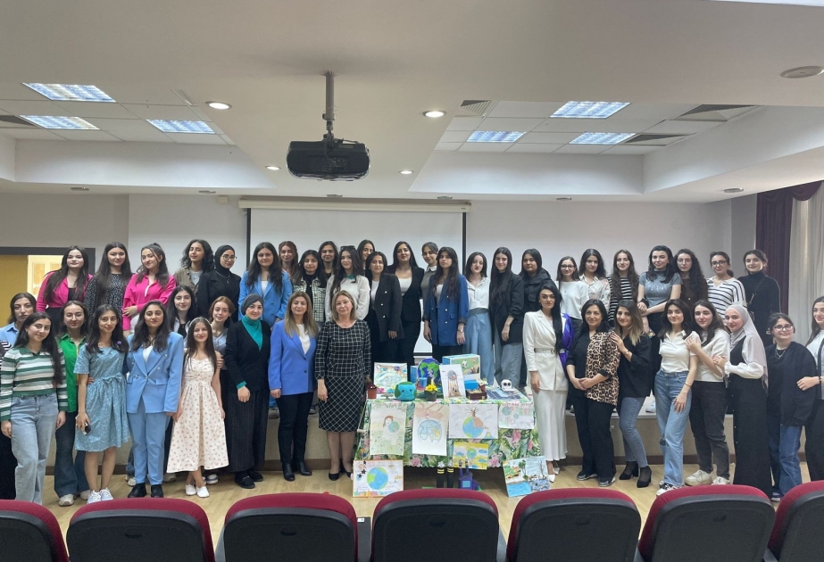 Pedaqoji Universitetdə tədbir: Təhsildə ekoloji tərbiyə