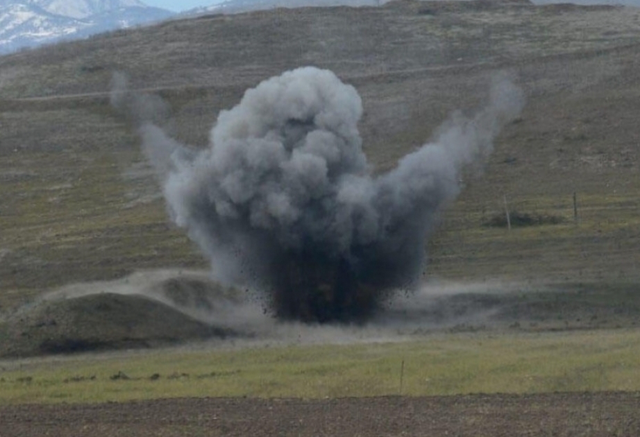 Landmine explosion injuries three people in Tartar