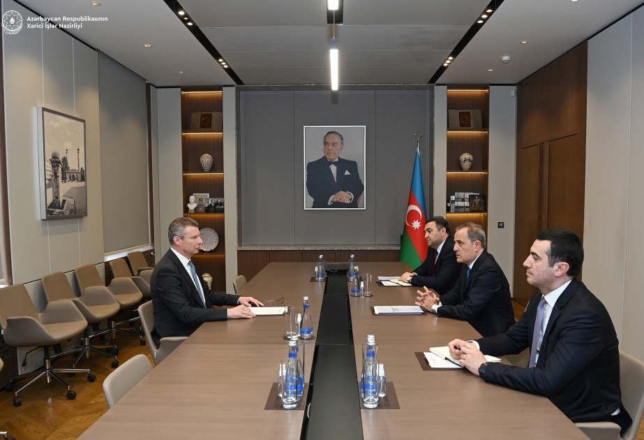 乌克兰驻阿塞拜疆大使结束任期
