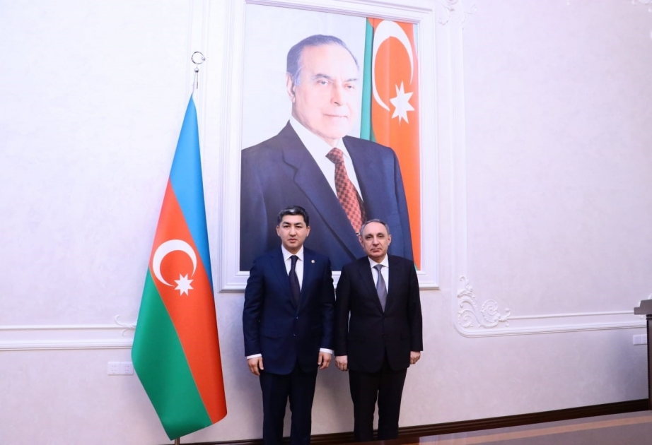 Qazaxıstanın Baş prokurorunun müavini ölkəmizə işgüzar səfərə gəlib