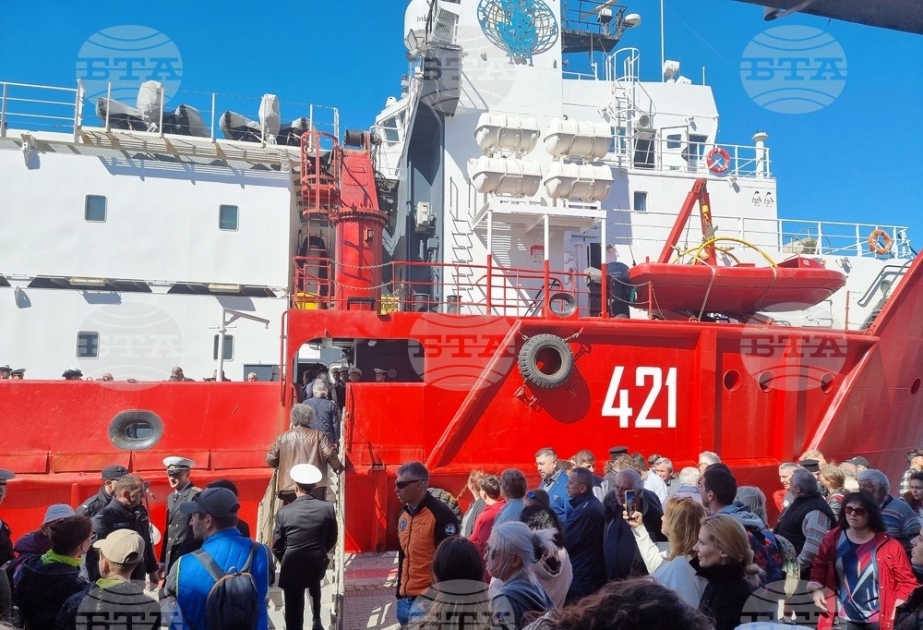 The Bulgarian naval research vessel returns from 32nd polar expedition