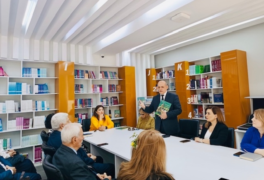 UNEC-də kitab müzakirələri: “Qarabağın və Şərqi Zəngəzurun Alban abidələri”