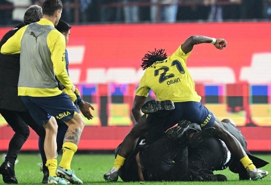Trabzonspor to play 6 home games without spectators after pitch invasion by fans