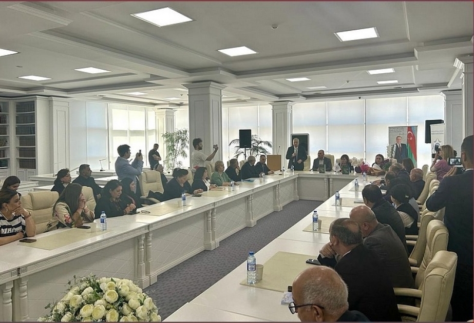 “44 günlük savaşın 444 cəngavəri” kitabının təqdimatı keçirilib