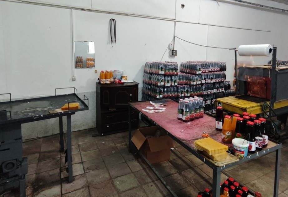 Suraxanıda fəaliyyət göstərən alkoqolsuz içkilərin istehsalı müəssisəsində nöqsanlar aşkarlanıb