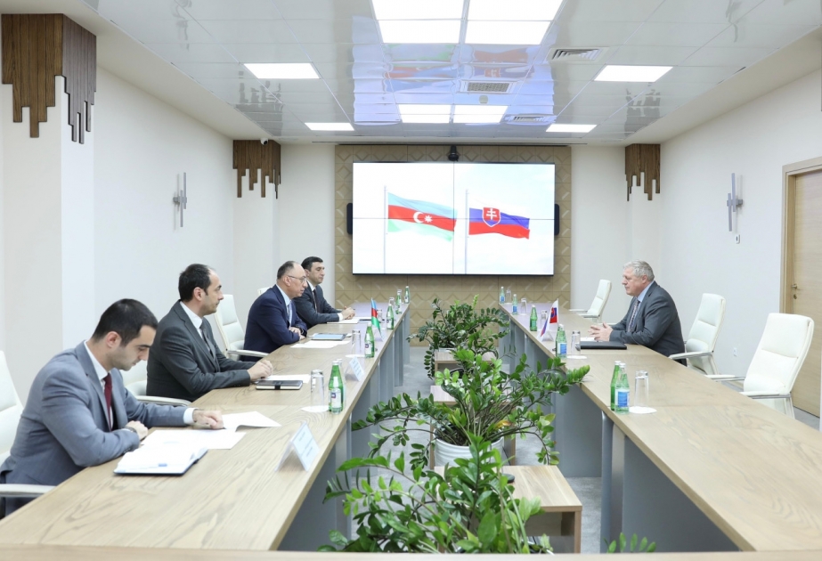 Azərbaycanla Slovakiya arasında qida məhsullarının dövriyyəsinin genişləndirilməsi müzakirə olunub