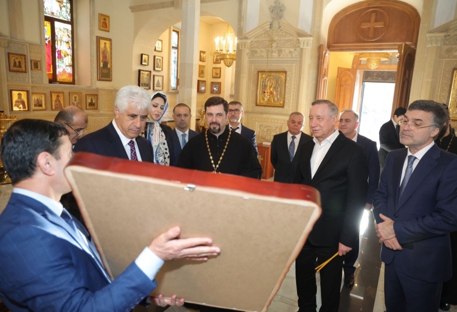 Saint Petersburg Governor visits Baku Cathedral Church