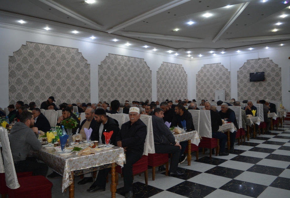 Bolnisi rayonunda iftar süfrəsi açılıb