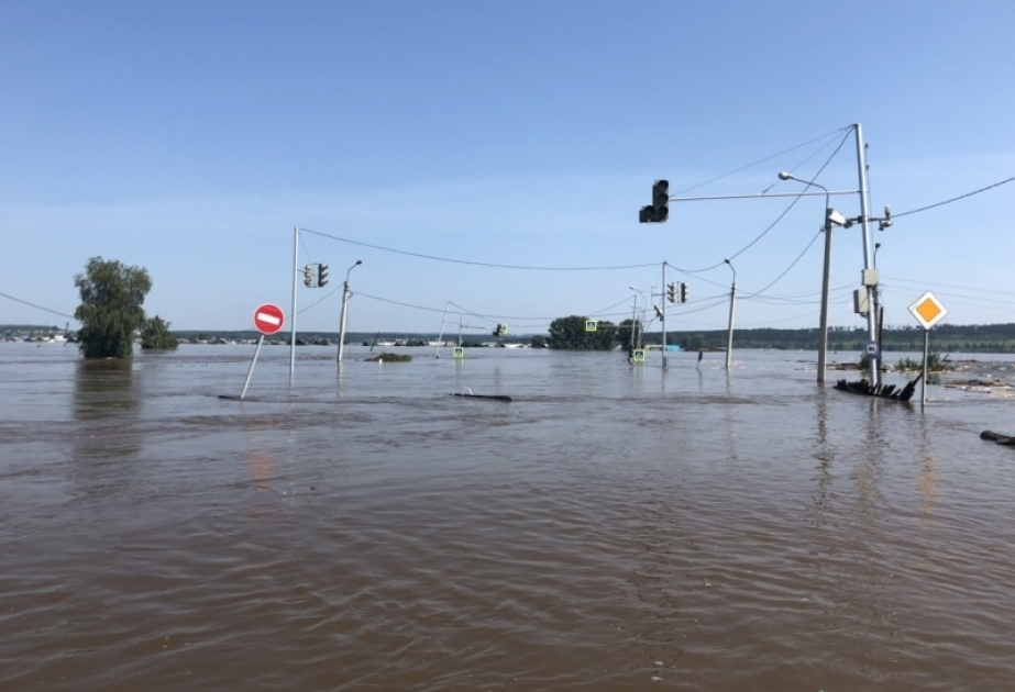 Orskda bəndin dağılması nəticəsində 600-ə yaxın evi su basıb